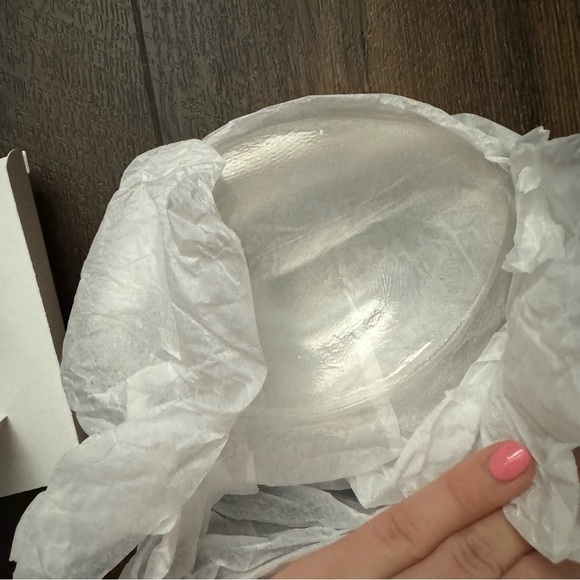 NWT SILICONE SHAPING PUSH UP PADS NORDSTROM - Picture 4 of 4